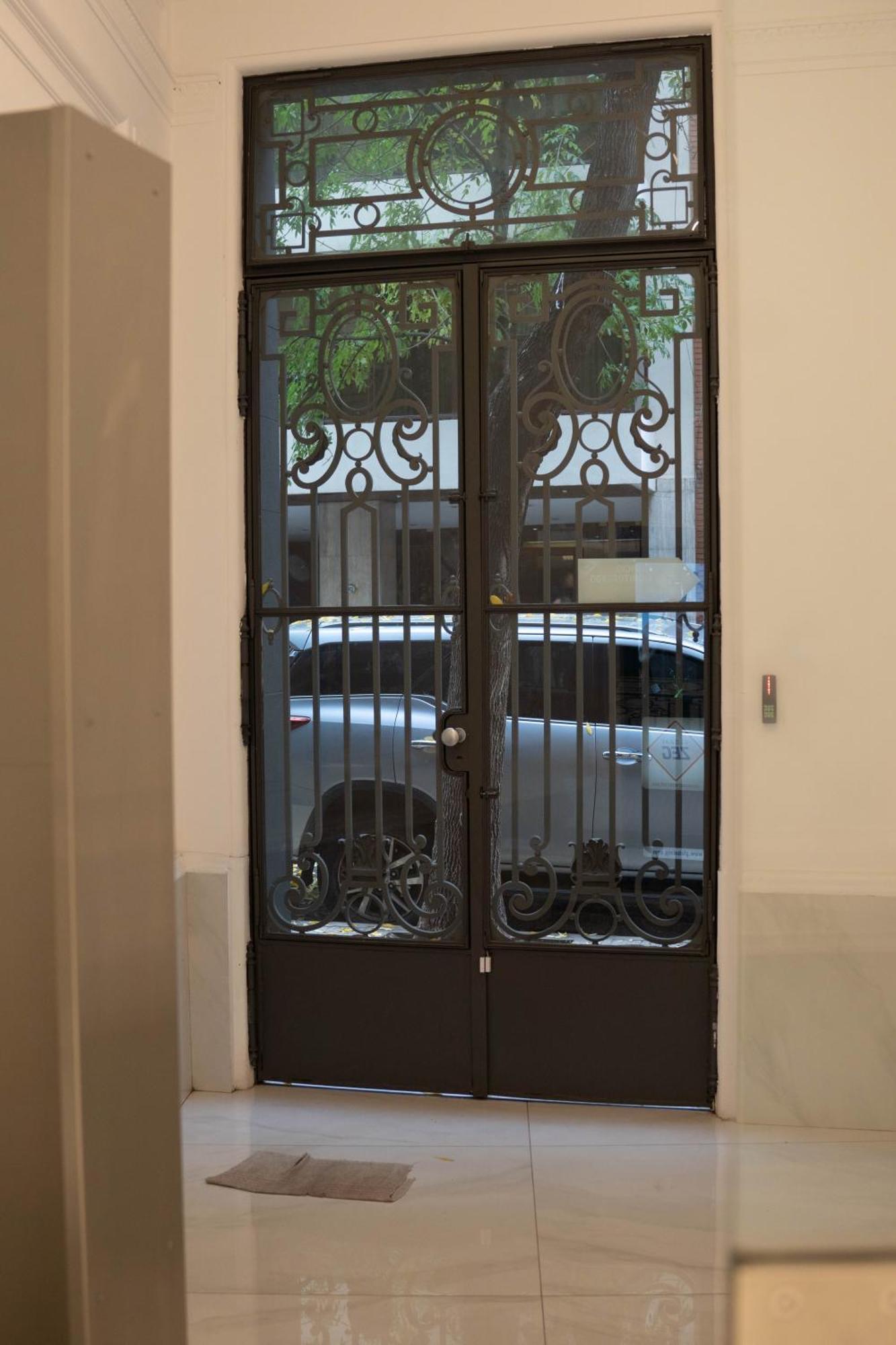 Vizion Juncal- Encanto Frances En El Corazon De Recoleta Buenos Aires Exteriör bild